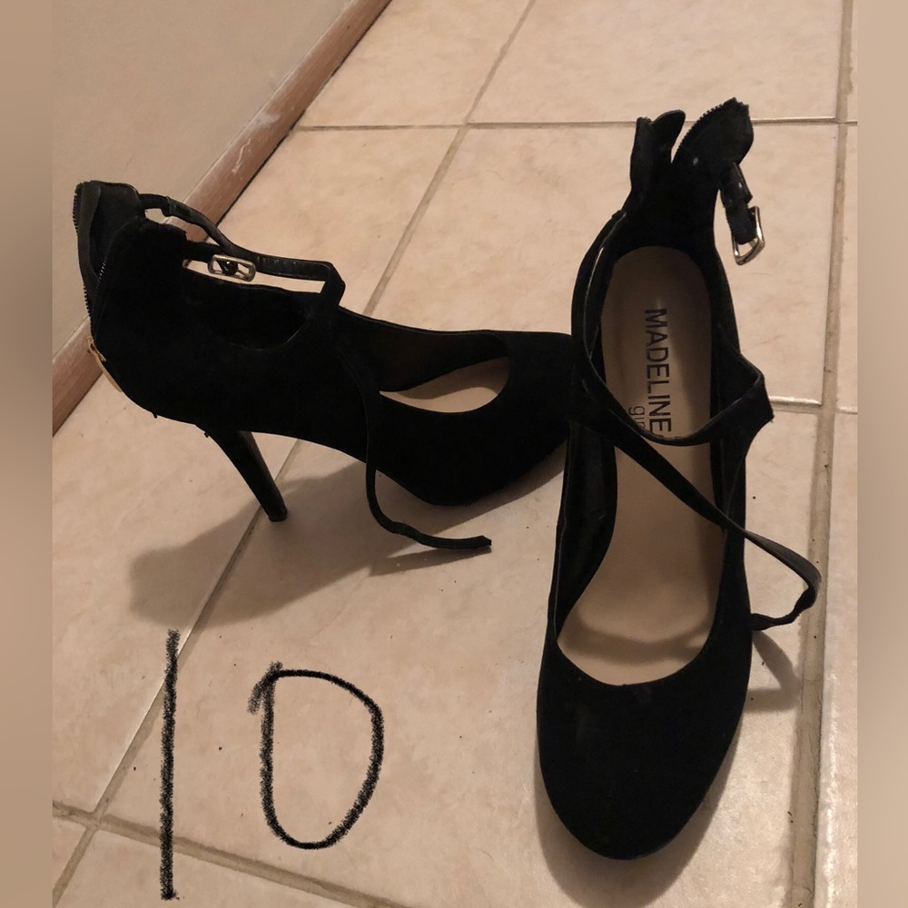 Shoes- never worn!